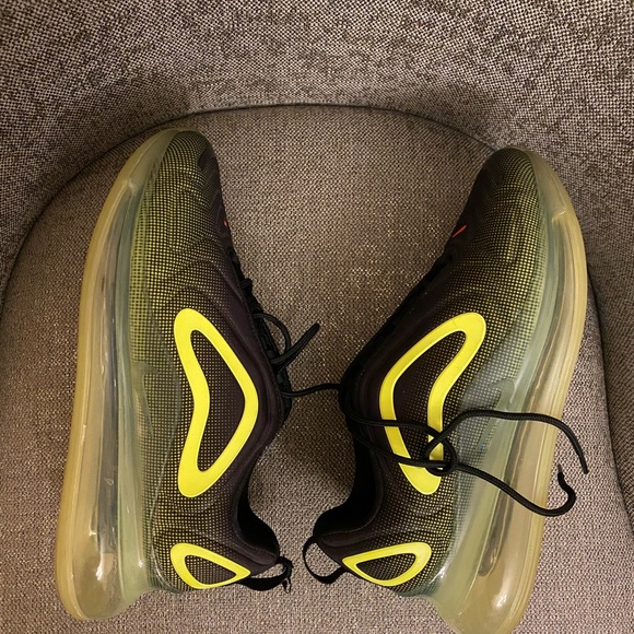 Women’s nike gym shoes, gently worn US10 - Picture 3 of 3